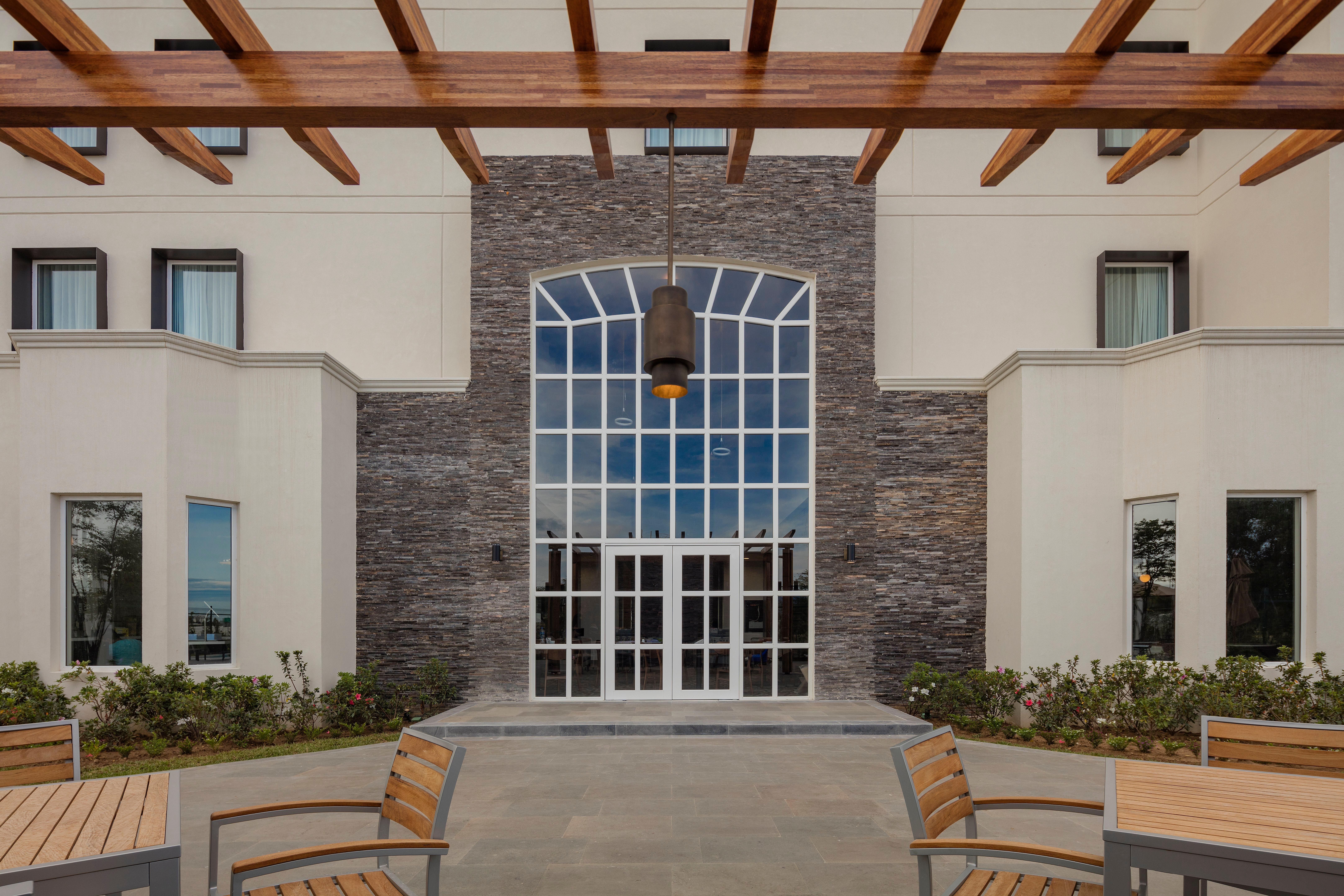 Staybridge Suites - Irapuato By Ihg מראה חיצוני תמונה